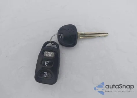 2013 Hyundai Elantra Gls из США, поврежденный, VIN 5NPDH4AE5DH448934